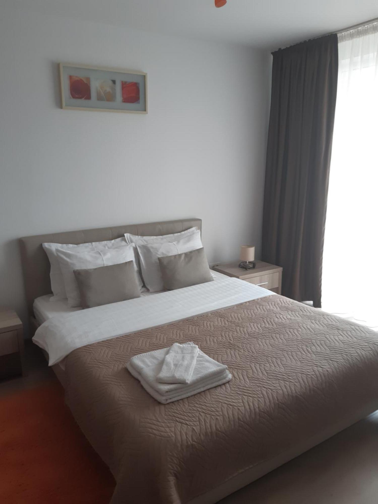 Apartament Marcel - Coresi Mall Braşov Exterior foto